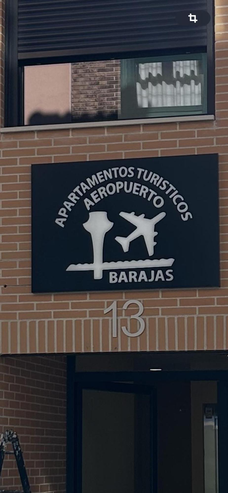 Apartamentos Turisticos Aeropuerto Barajas Madrid Exterior foto